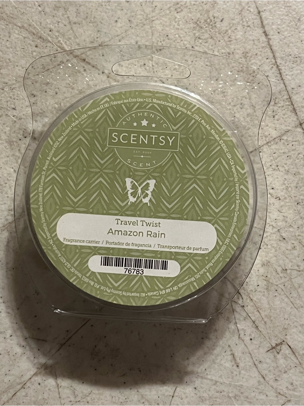 Scentsy Travel Twist in Light Green Amazon Rain